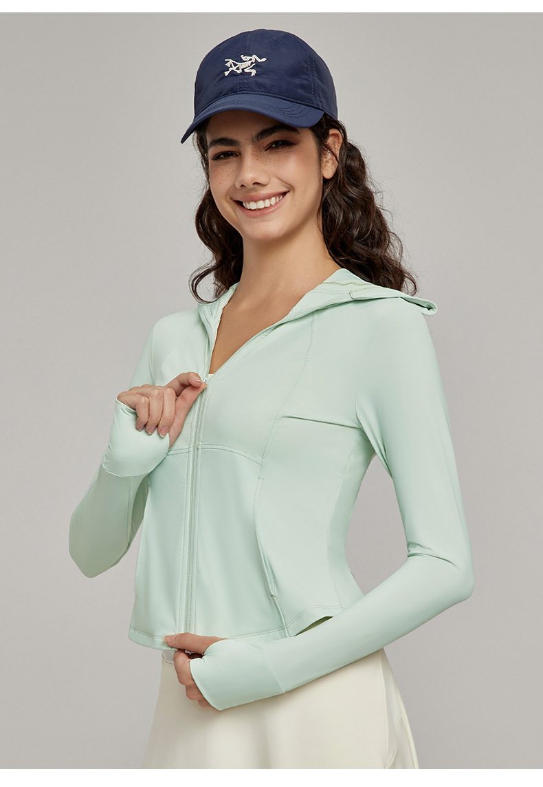 2025 Newest Summer UPF 50+ Slim Fit Hooded Coat Zipper Thumb Hole Anti-UV Jacket Outdoor Sunproof Clothing for Women - 图片 15