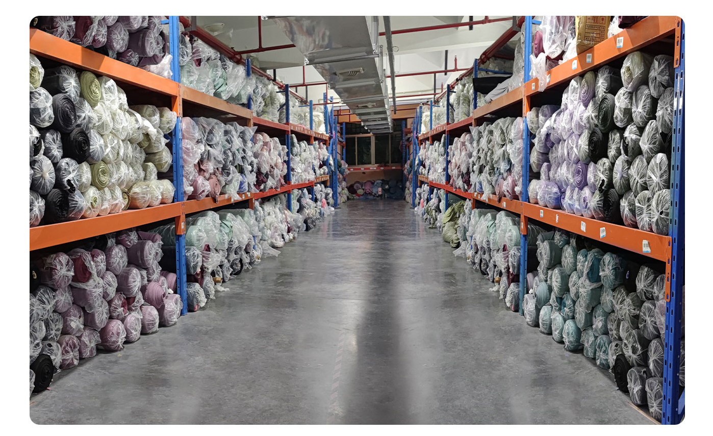 2025 Newest Summer UPF 50+ Slim Fit Hooded Coat Zipper Thumb Hole Anti-UV Jacket Outdoor Sunproof Clothing for Women - 图片 22