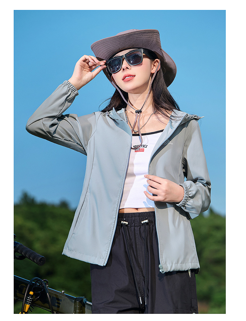 Spring Summer Lightweight Women's Hooded Softshell Jacket Wool/Silk Zipper Closure Breathable Sports Mountaineering Coat