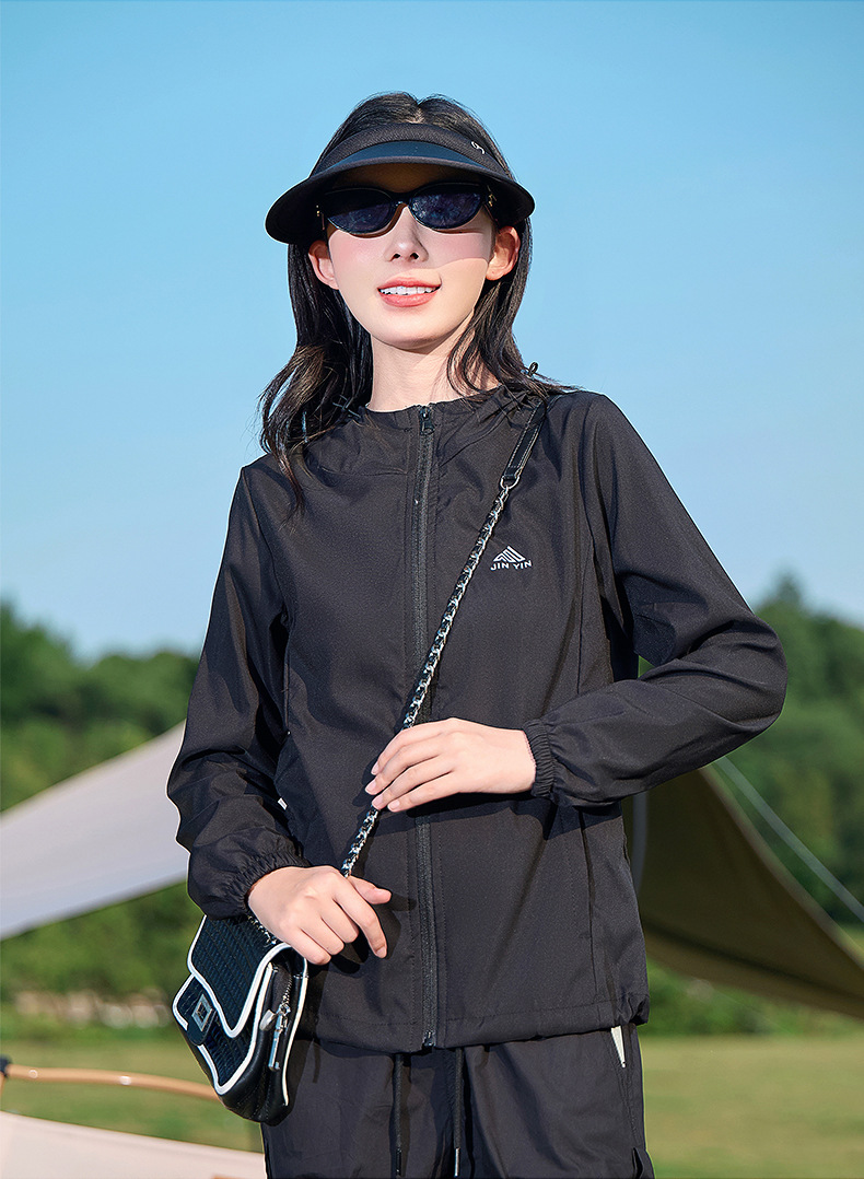 Spring Summer Lightweight Women's Hooded Softshell Jacket Wool/Silk Zipper Closure Breathable Sports Mountaineering Coat