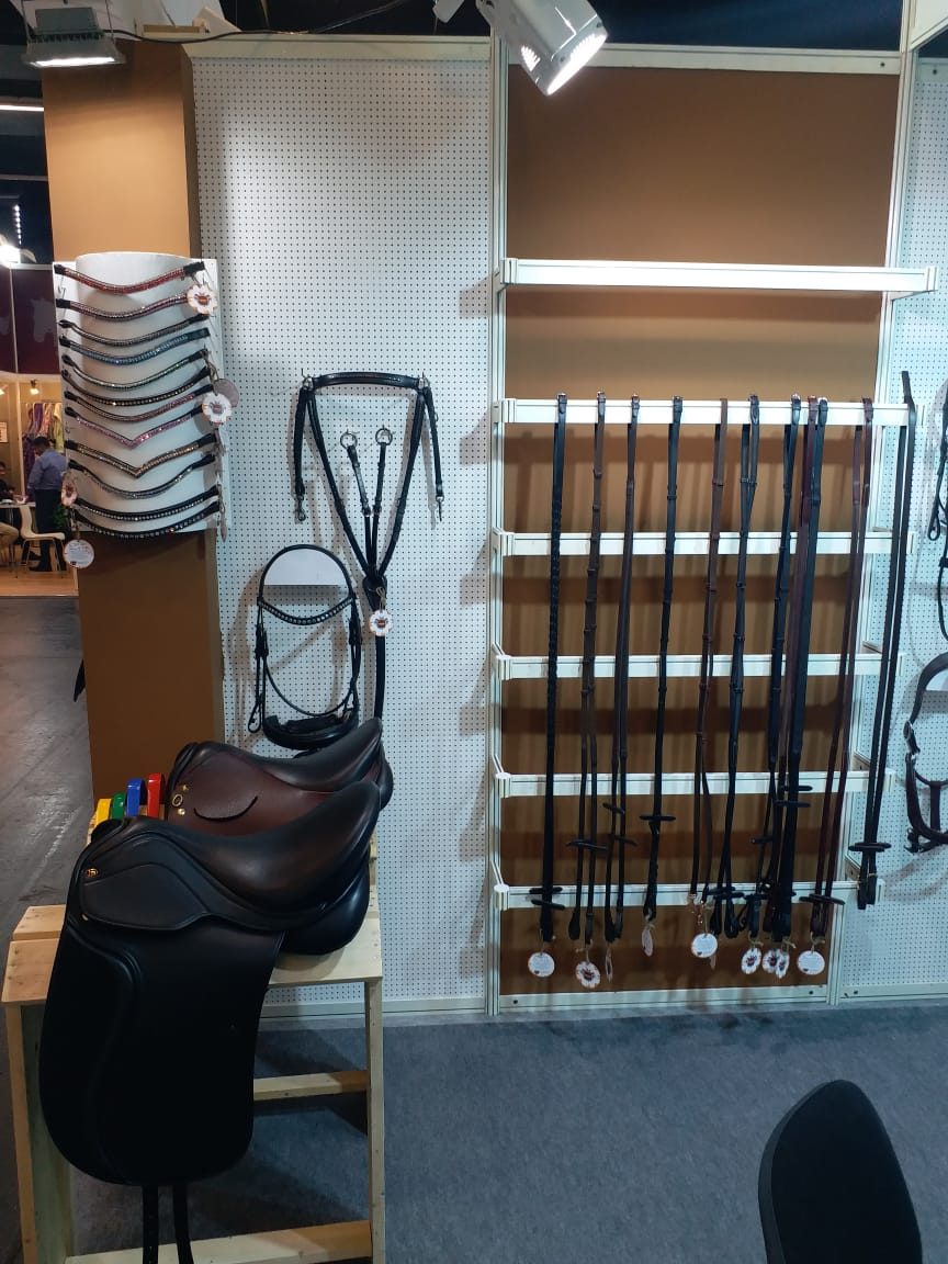 Women's Custom New Summer Lightweight Mesh Equestrian Competition Show Jacket Quick Drying Breathable Horse Riding Clothing