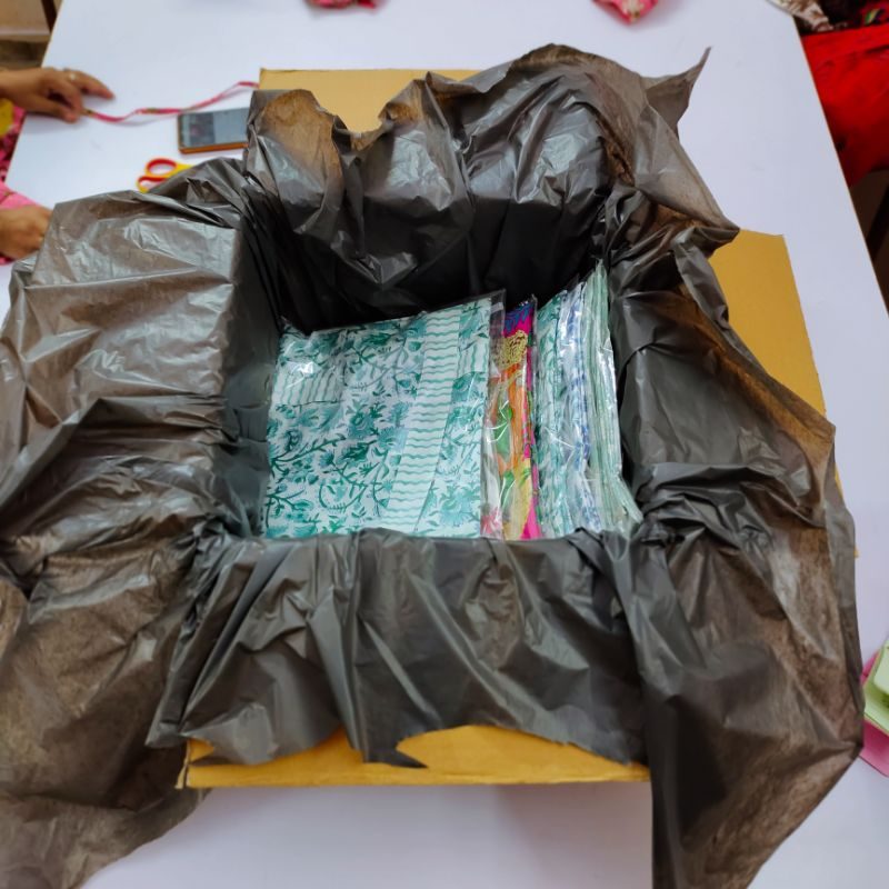 New Trending Women 100% Cotton Duck Fabric Suzani Jacket Handmade Embroidery Quilted Knitted Breathable Eco-Friendly Summer