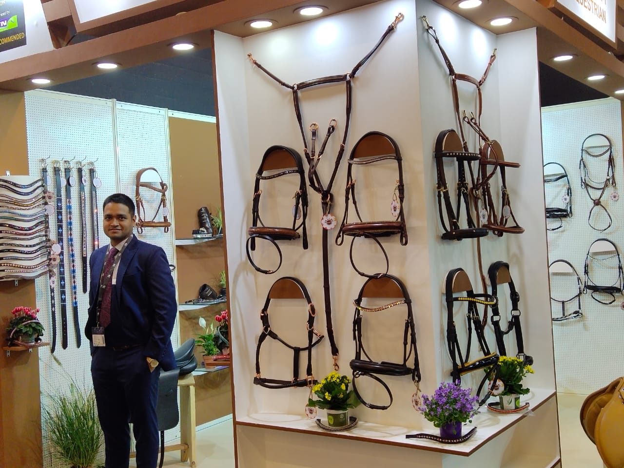 Women's Custom New Summer Lightweight Mesh Equestrian Competition Show Jacket Quick Drying Breathable Horse Riding Clothing