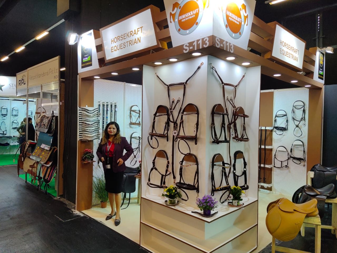 Women's Custom New Summer Lightweight Mesh Equestrian Competition Show Jacket Quick Drying Breathable Horse Riding Clothing