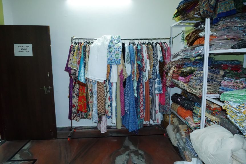 New Trending Women 100% Cotton Duck Fabric Suzani Jacket Handmade Embroidery Quilted Knitted Breathable Eco-Friendly Summer