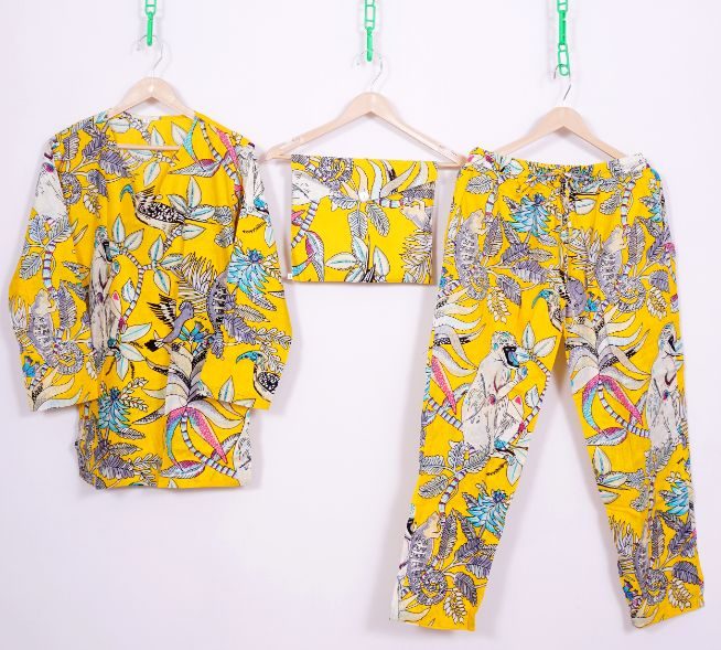 New Trending Women 100% Cotton Duck Fabric Suzani Jacket Handmade Embroidery Quilted Knitted Breathable Eco-Friendly Summer