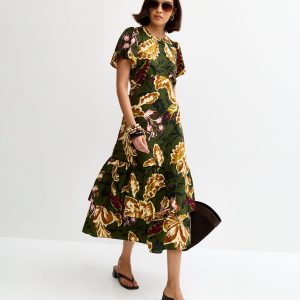 Green Crepe Floral Short Sleeve Tiered Midi Dress
