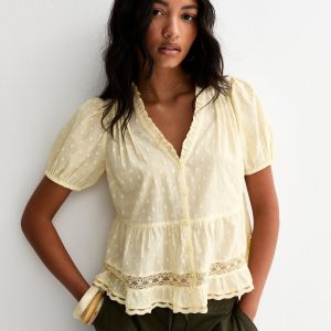 Light Yellow Speckled Lace Tea Blouse